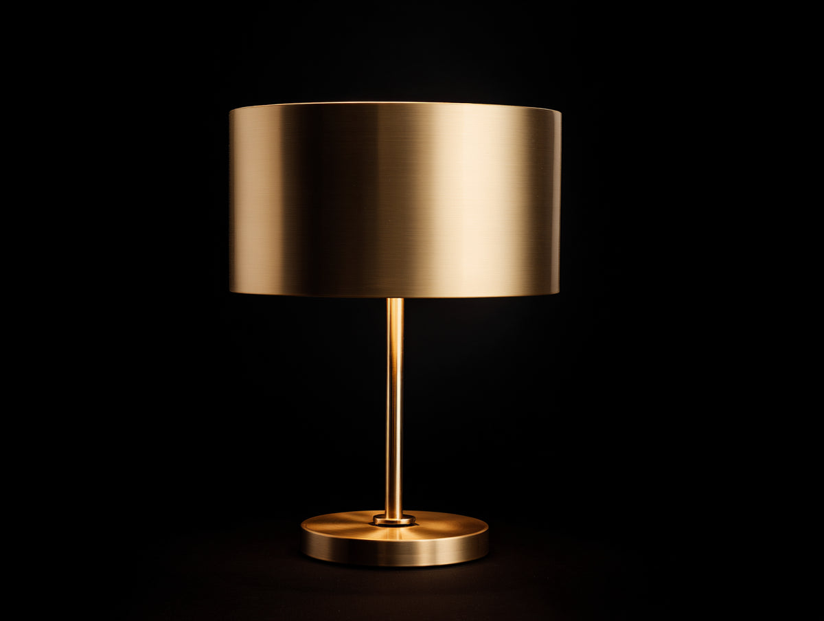 Lampe De Bureau en métal doré 26×26×43 cm - or satiné avec abat-jour cylindrique et base ronde pour chambre à coucher